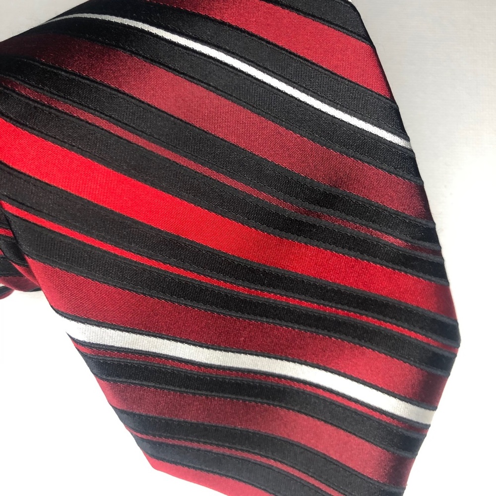 Tie - Picture 4 of 4